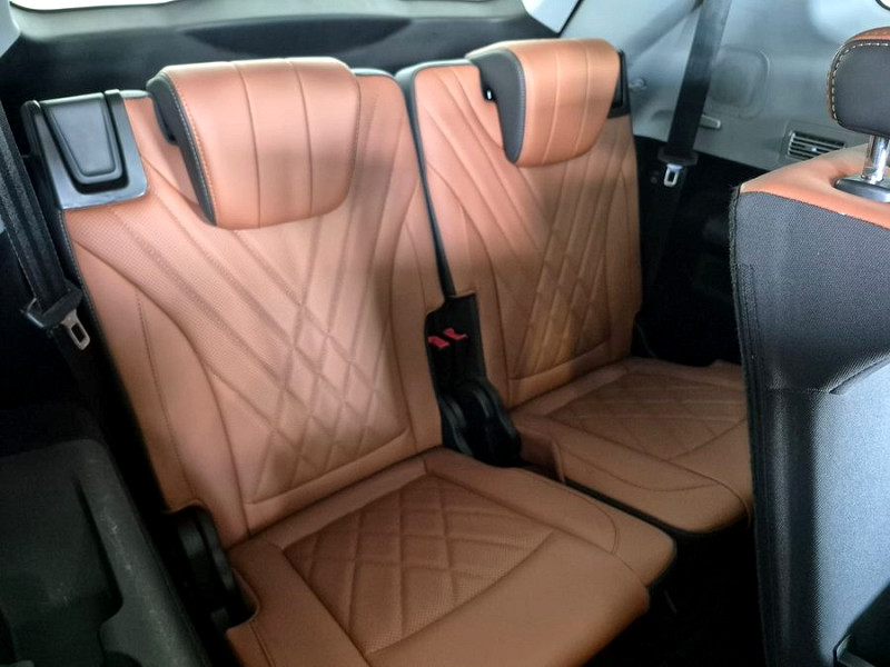 Photo 16 of 26