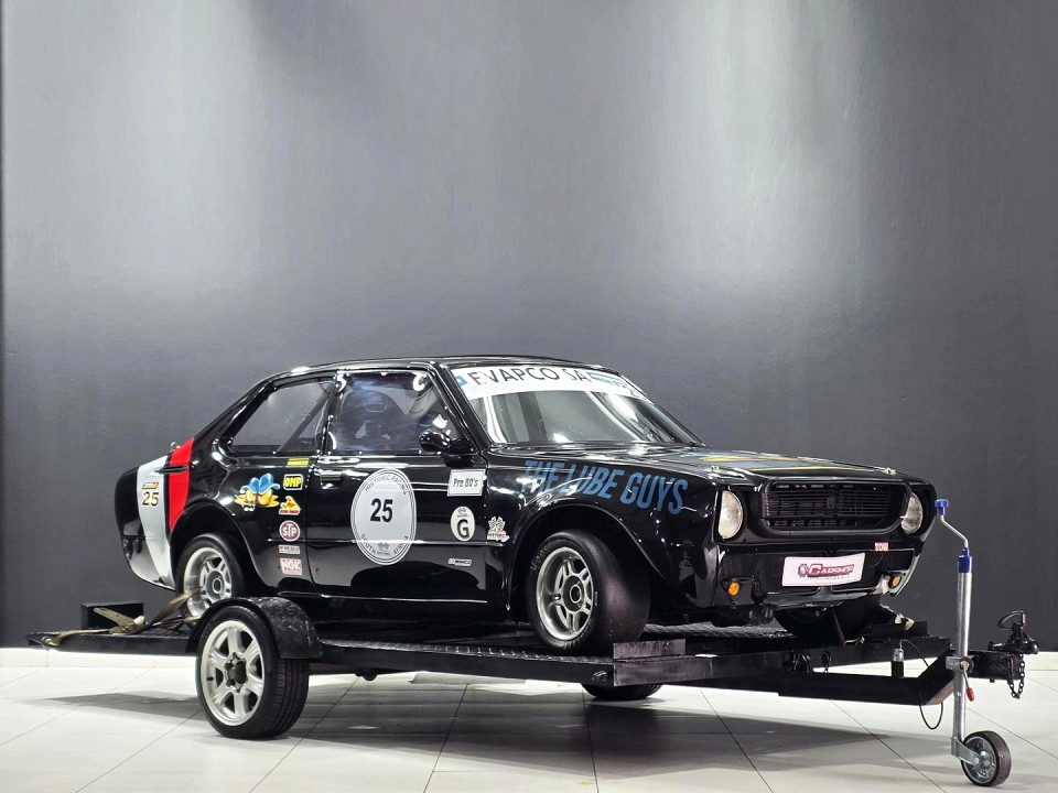 TOYOTA SR5