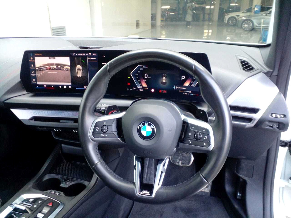 Photo 16 of 20