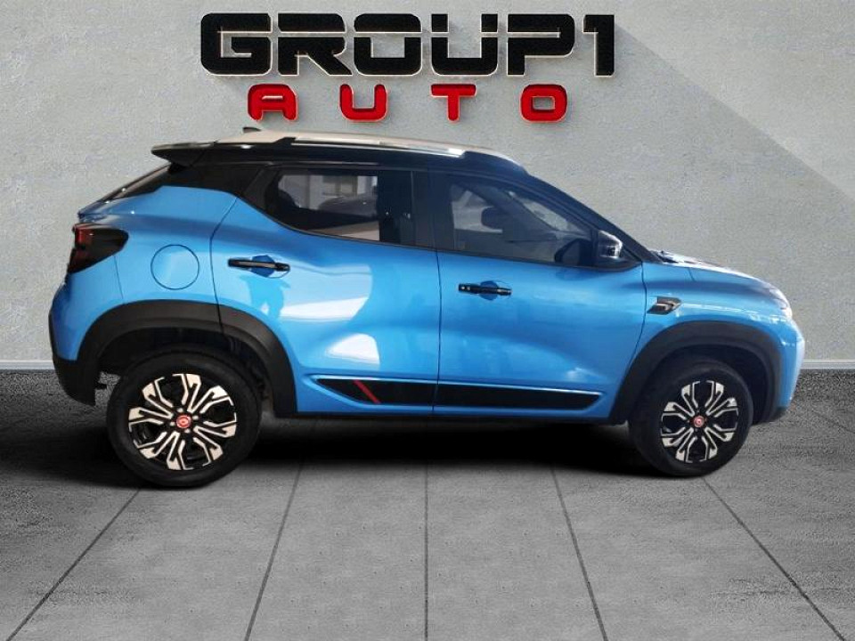 Photo 3 of 17