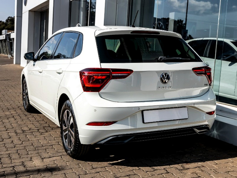 Photo 15 of 21