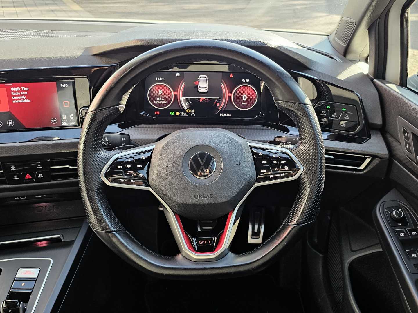 Photo 18 of 25
