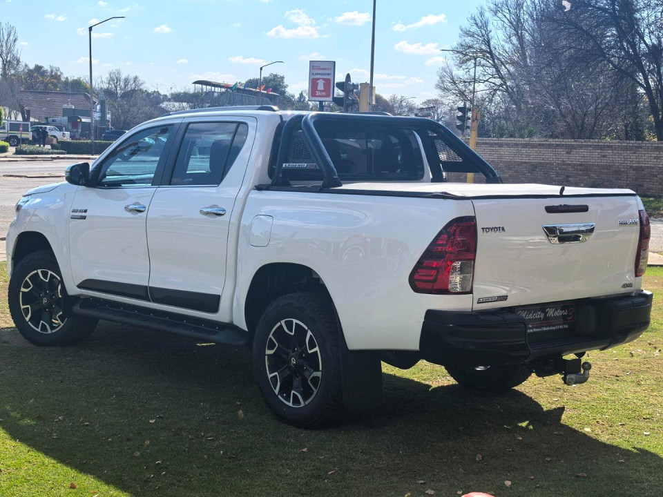 Photo 7 of 29