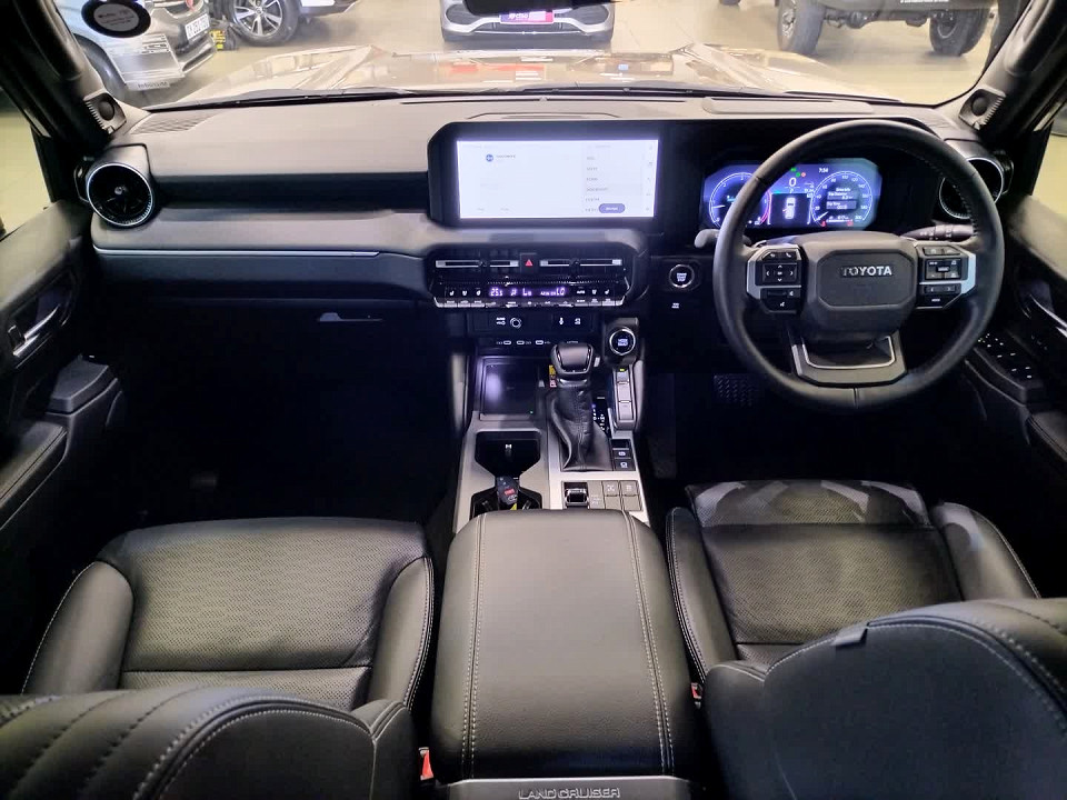 Photo 6 of 24
