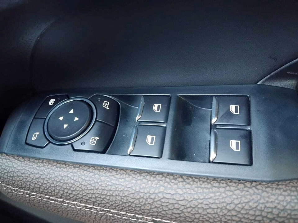 Photo 18 of 20