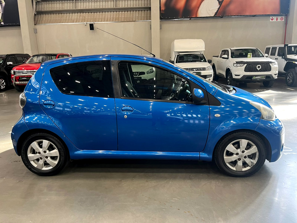 Photo 2 of 16