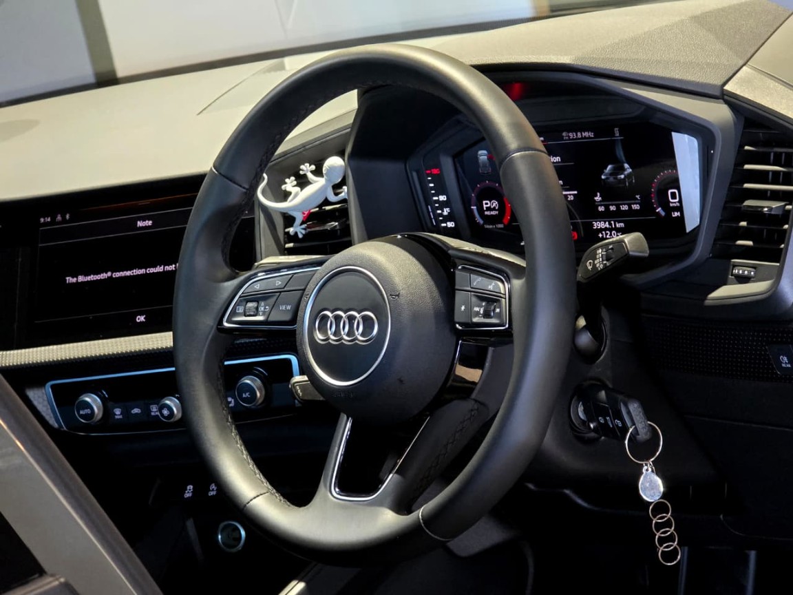 Photo 28 of 30