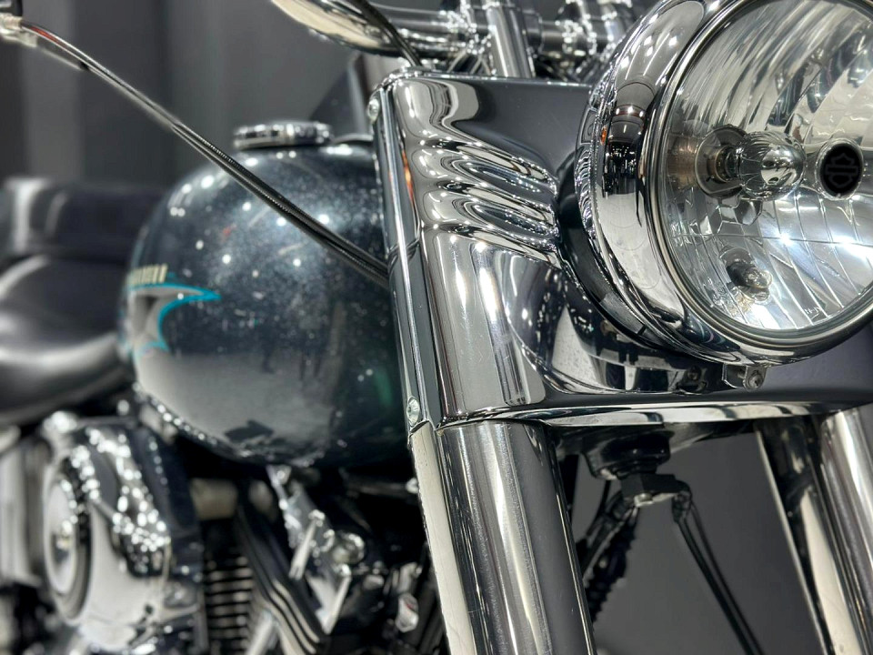 Photo 8 of 18