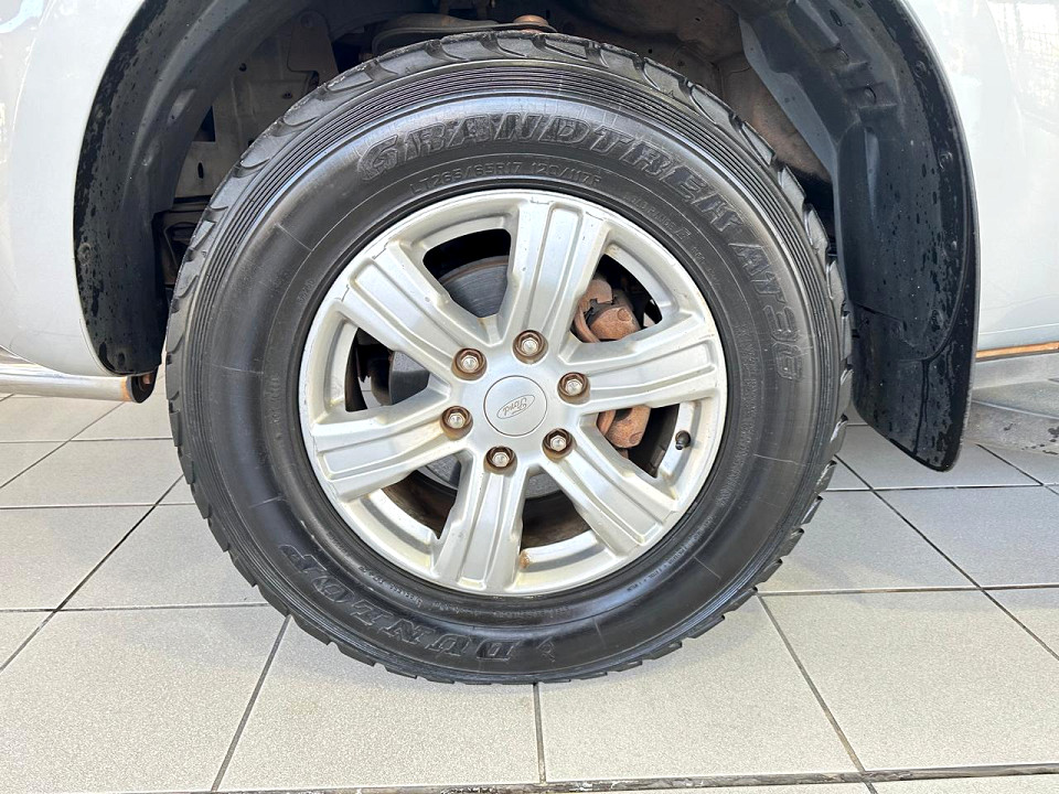 Photo 10 of 24