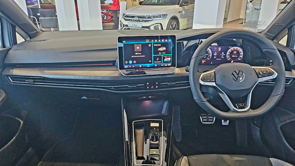 Photo 12 of 25