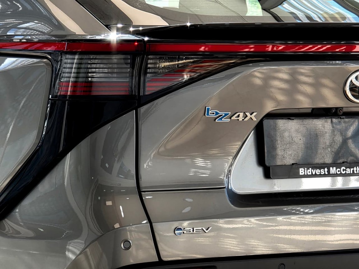 Photo 36 of 37