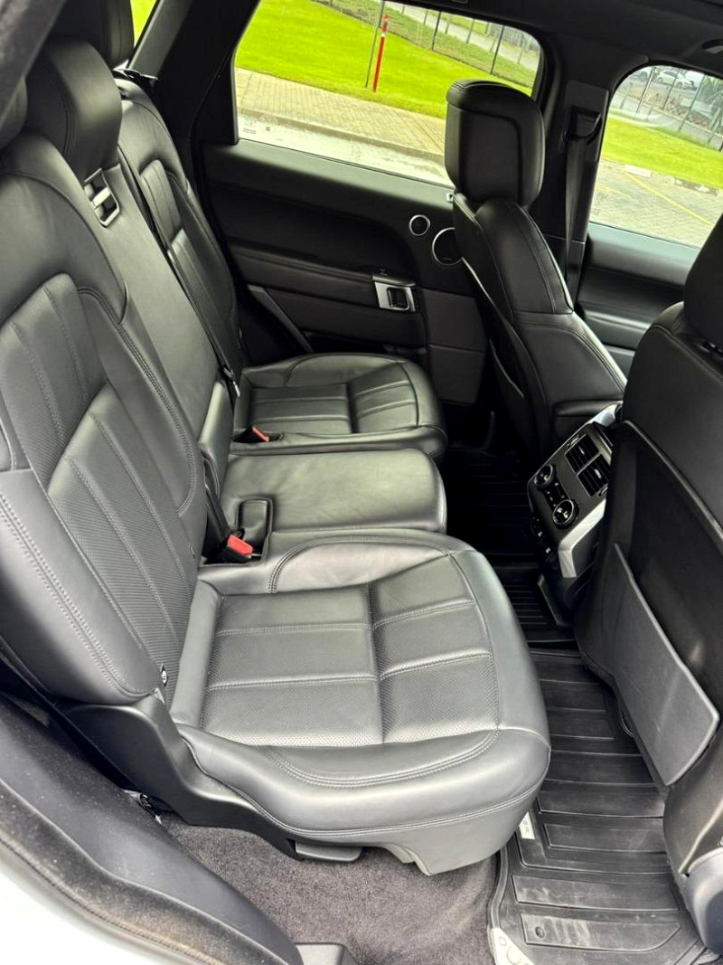 Photo 16 of 24