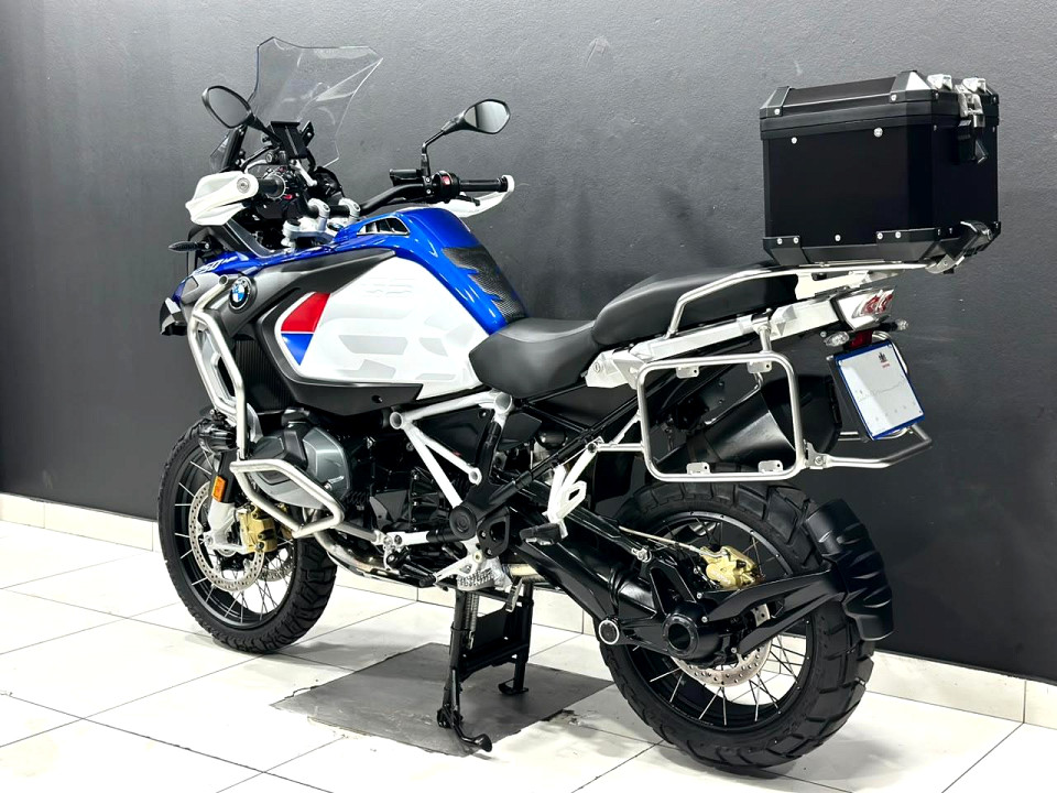 Photo 5 of 16