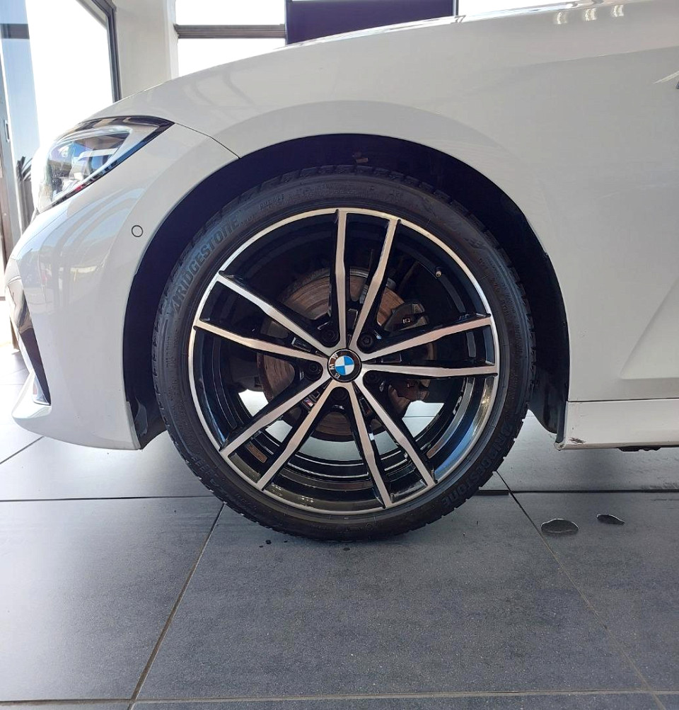 Photo 7 of 20